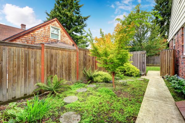 Cost of Backyard Walkway Construction in Wilmington